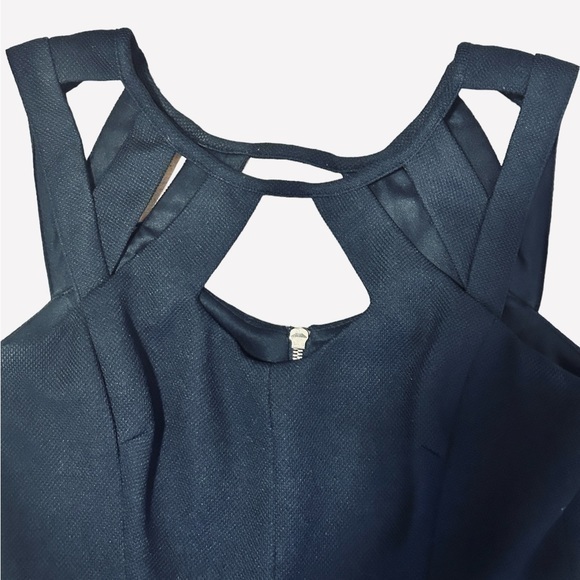 Betsey Johnson Cutout Box Pleat Black Dress Size 4‎ - Picture 3 of 7